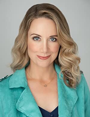 Official profile picture of Laura Ault