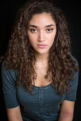 Official profile picture of Lauren Richards