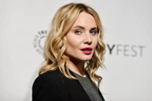 Official profile picture of Leah Pipes