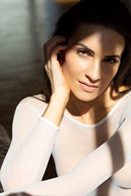 Official profile picture of Leann Van Mol