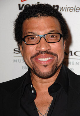 Official profile picture of Lionel Richie