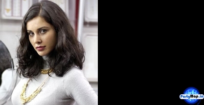 Photo of Lisa Ray at a concert