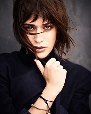 Official profile picture of Lizzy Caplan