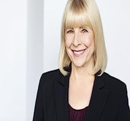 Official profile picture of Lori Langvis