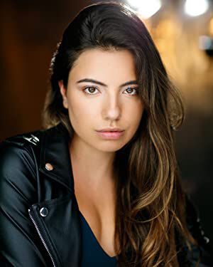 Official profile picture of Louise Giavas