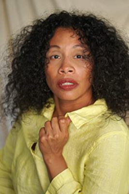 Official profile picture of Lynda Suarez