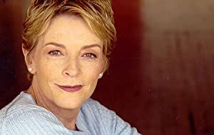 Official profile picture of Lynnette Gaza