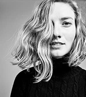 Official profile picture of Maxine Muster