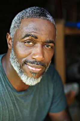 Official profile picture of Mel Ellis