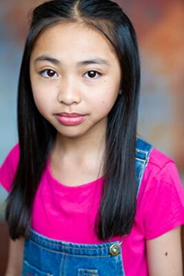 Official profile picture of Mia Lynn Bangunan