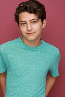 Official profile picture of Micah Giovanni
