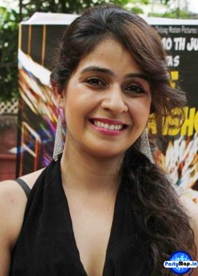 Photo of Neha Pawar at a show