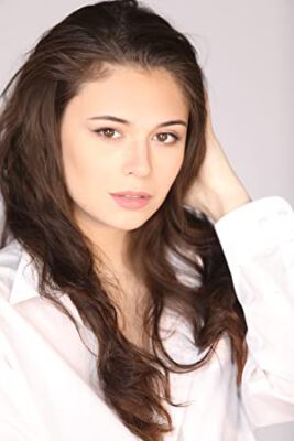 Official profile picture of Nicole Maines