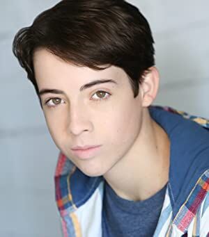 Official profile picture of Nolan Lyons