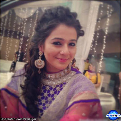 Photo of Priyal Gor at a concert