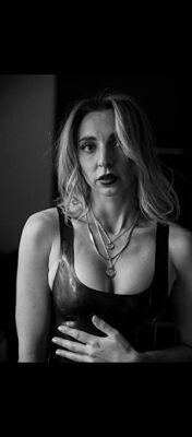 Official profile picture of Renee Daw