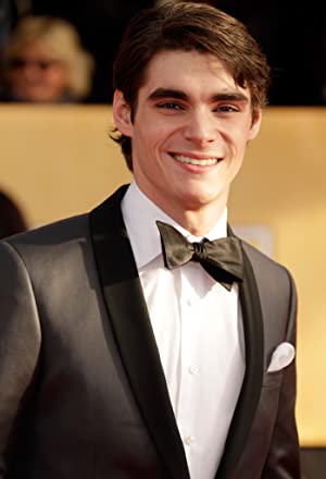 Official profile picture of RJ Mitte