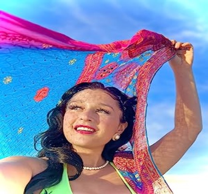 Official profile picture of Roxanna Garza