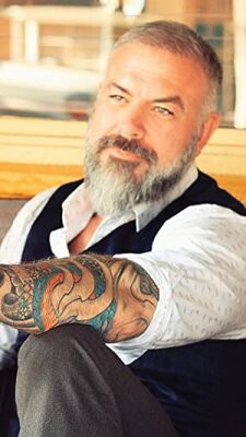 Official profile picture of Sam Williamson