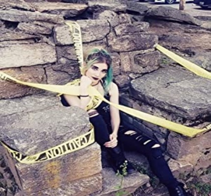 Official profile picture of Sara Buzdigian