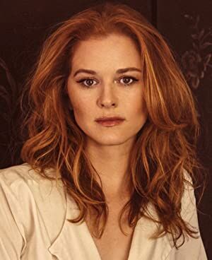 Official profile picture of Sarah Drew