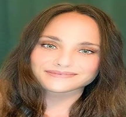 Official profile picture of Sarah Stunt
