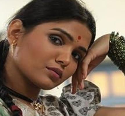 Official profile picture of Seema Kulkarni