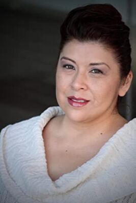 Official profile picture of Shannon Henderson Herrera