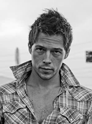 Official profile picture of Shawn Roe