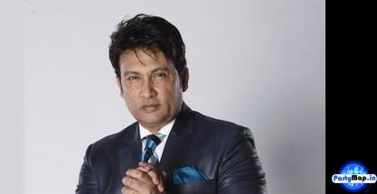 Photo of Shekhar Suman at a concert