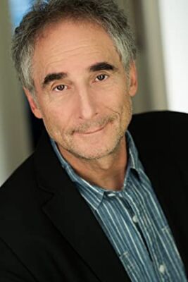 Official profile picture of Stephen Singer