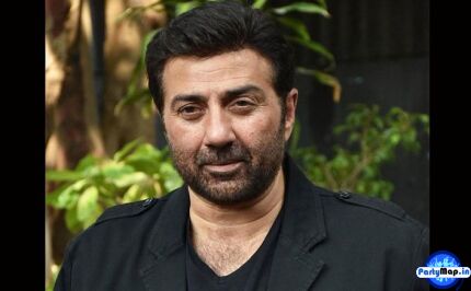 Photo of Sunny Deol at a concert