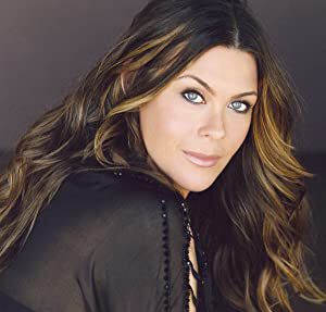 Official profile picture of Tara Jane