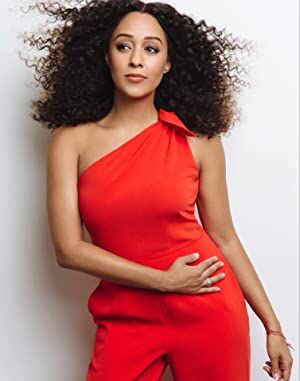 Official profile picture of Tia Mowry-Hardrict