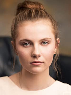 Official profile picture of Tori Ellis
