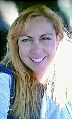 Official profile picture of Valerie Claussen