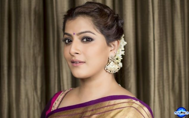 Photo of Varalaxmi Sarathkumar at a concert