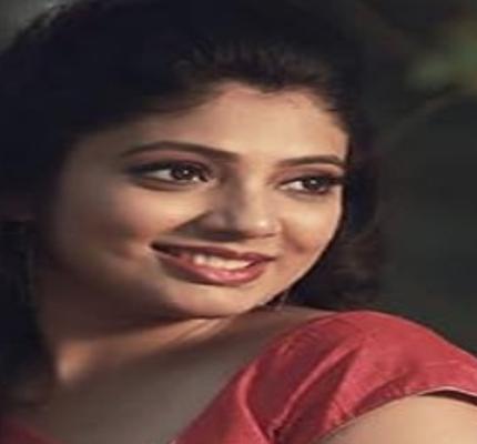 Official profile picture of Veena Nandakumar