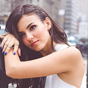 Official profile picture of Victoria Justice