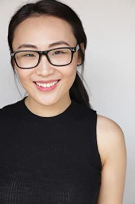 Official profile picture of Vivian Yoon