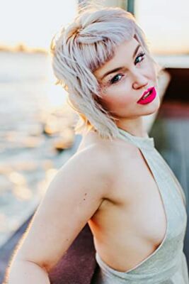 Official profile picture of Xena Zeit-Geist