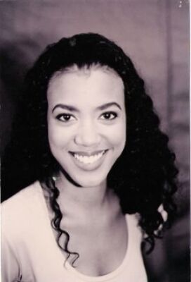 Official profile picture of Yvette Saunders