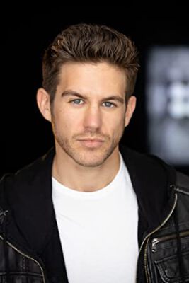 Official profile picture of Zach Chyz