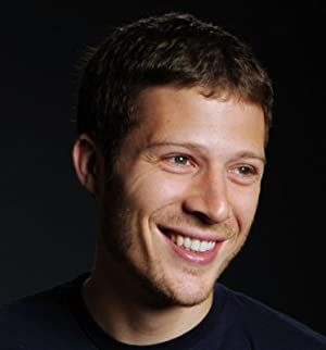 Official profile picture of Zach Gilford