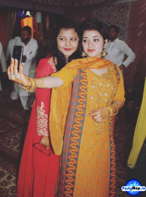 Photo of Zaira Wasim at a show
