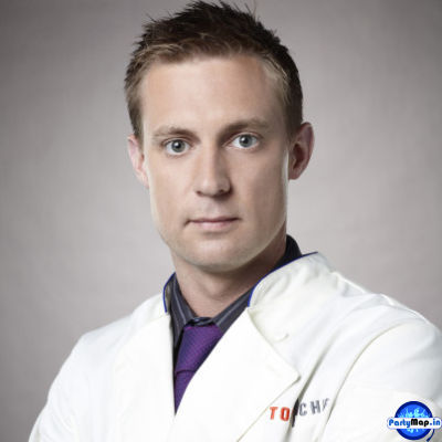 Photo of Bryan Voltaggio at a concert