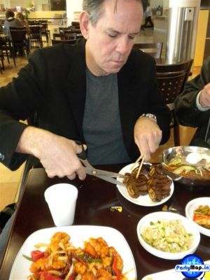 Photo of Thomas Keller at a concert