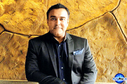 Photo of Zorawar Kalra at a show