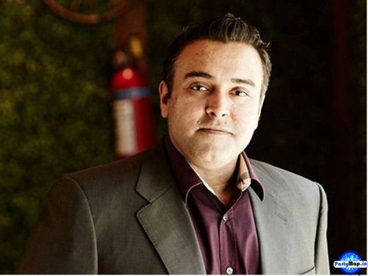 Photo of Zorawar Kalra at a concert