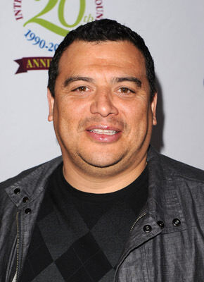 Official profile picture of Carlos Mencia